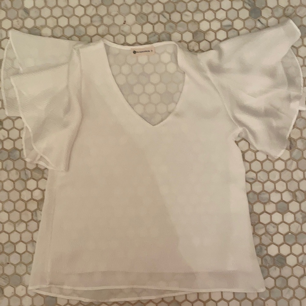 IMPECCABLE PIG white top flared sleeves NEVER WORN